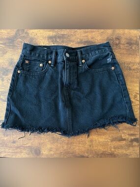 Levi's Black Frayed Hem Denim Skirt
